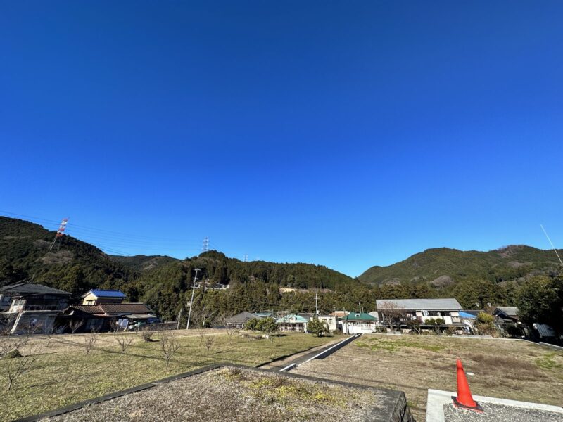 広大な土地を探し求めて